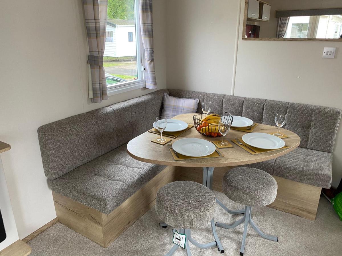 Haggerston Castle 6 Berth Caravan - Riverside 37 Cheswick  Dış mekan fotoğraf